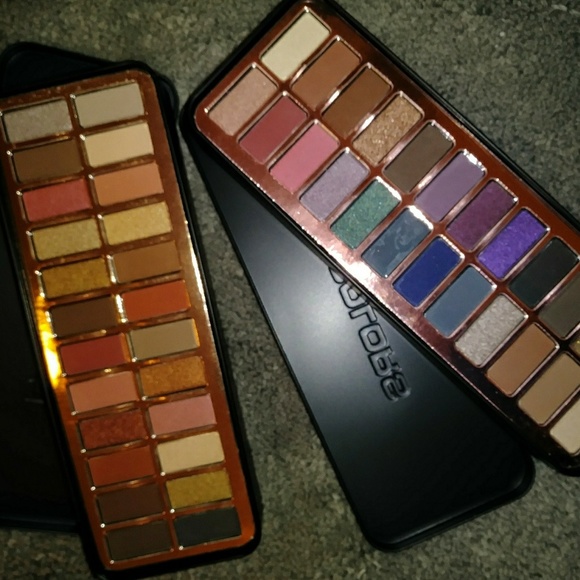 L A color Other - LA color 2 48 shadow pallets in collector tins